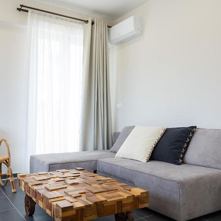 Konstantino'S Corfu Marina View Apartment Kontokali Ngoại thất bức ảnh